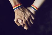 5 modalitati sigure de a spune daca partenerul tau este gay, bi sau „doar curios”