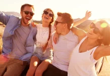 Peste 150 de citate de prietenie pentru a celebra aceasta legatura