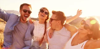 Peste 150 de citate de prietenie pentru a celebra aceasta legatura