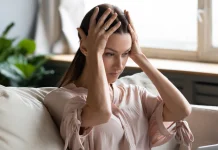 10 obiceiuri care iti saboteaza cautarea dragostei