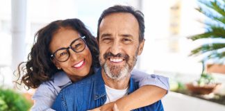 6 lucruri mici pe care le fac cuplurile fericite