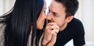 Cum sa nu mai asumi lucruri intr-o relatie: Afla acum