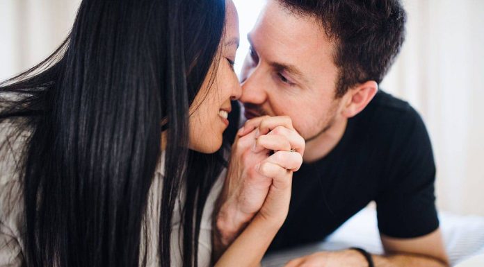 Cum sa nu mai asumi lucruri intr-o relatie: Afla acum