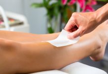 Epilarea cu ceara la rece: Beneficii, cum se face si efecte secundare