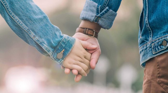 10 semne ca ai putea fi intr-o relatie fortata