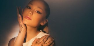 Ariana Grande celebreaza lansarea noului single „Yes, And?”
