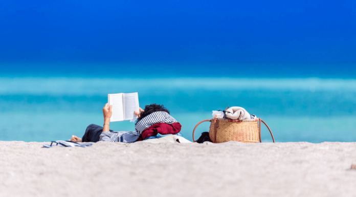 Cele mai bune 27 de carti de luat in bagaj in vacanta de vara