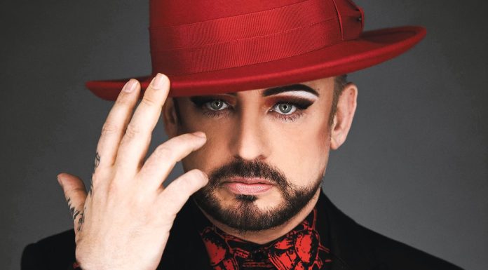Karma by Boy George, o poveste zgomotoasa si foarte amuzanta