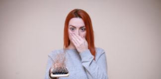 Opriti caderea parului! 5 sfaturi foarte simple pentru a nu mai pierde par toamna